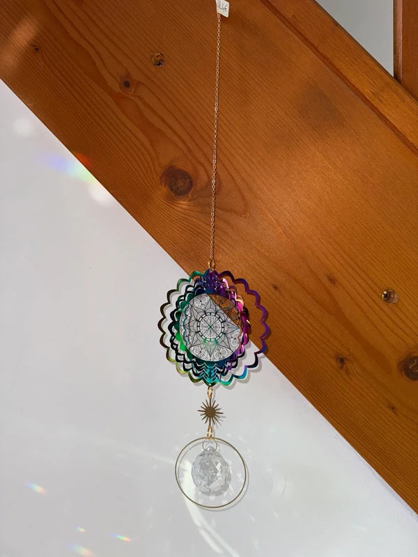 Attrape-soleil fleur de vie colorée et cercle doré et cristal – Suncatcher fait main