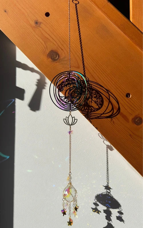 Attrape-soleil arbre de vie et prismes – Décoration énergétique fait main
