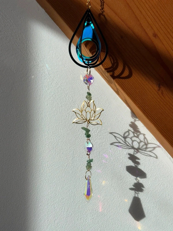 Attrape-soleil fleur de lotus et aventurine – Décoration zen lumineuse Suncatcher fait main