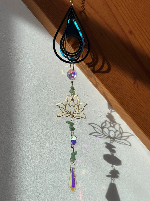 Attrape-soleil fleur de lotus et aventurine – Décoration zen lumineuse Suncatcher fait main