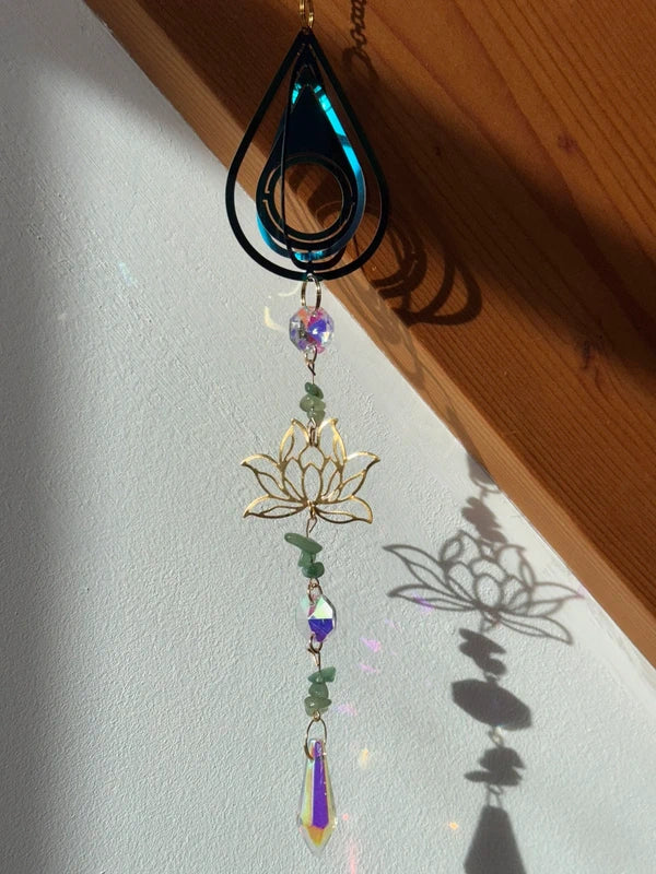 Attrape-soleil fleur de lotus et aventurine – Décoration zen lumineuse Suncatcher fait main