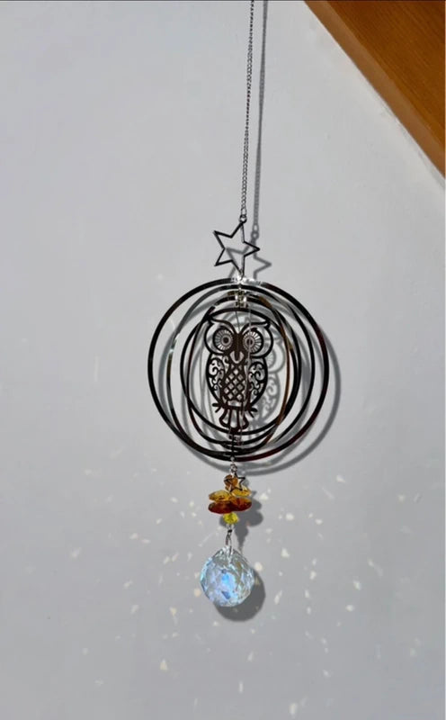 Attrape-soleil chouette, étoile et prismes en cristal – Décoration féerique Suncatcher fait main