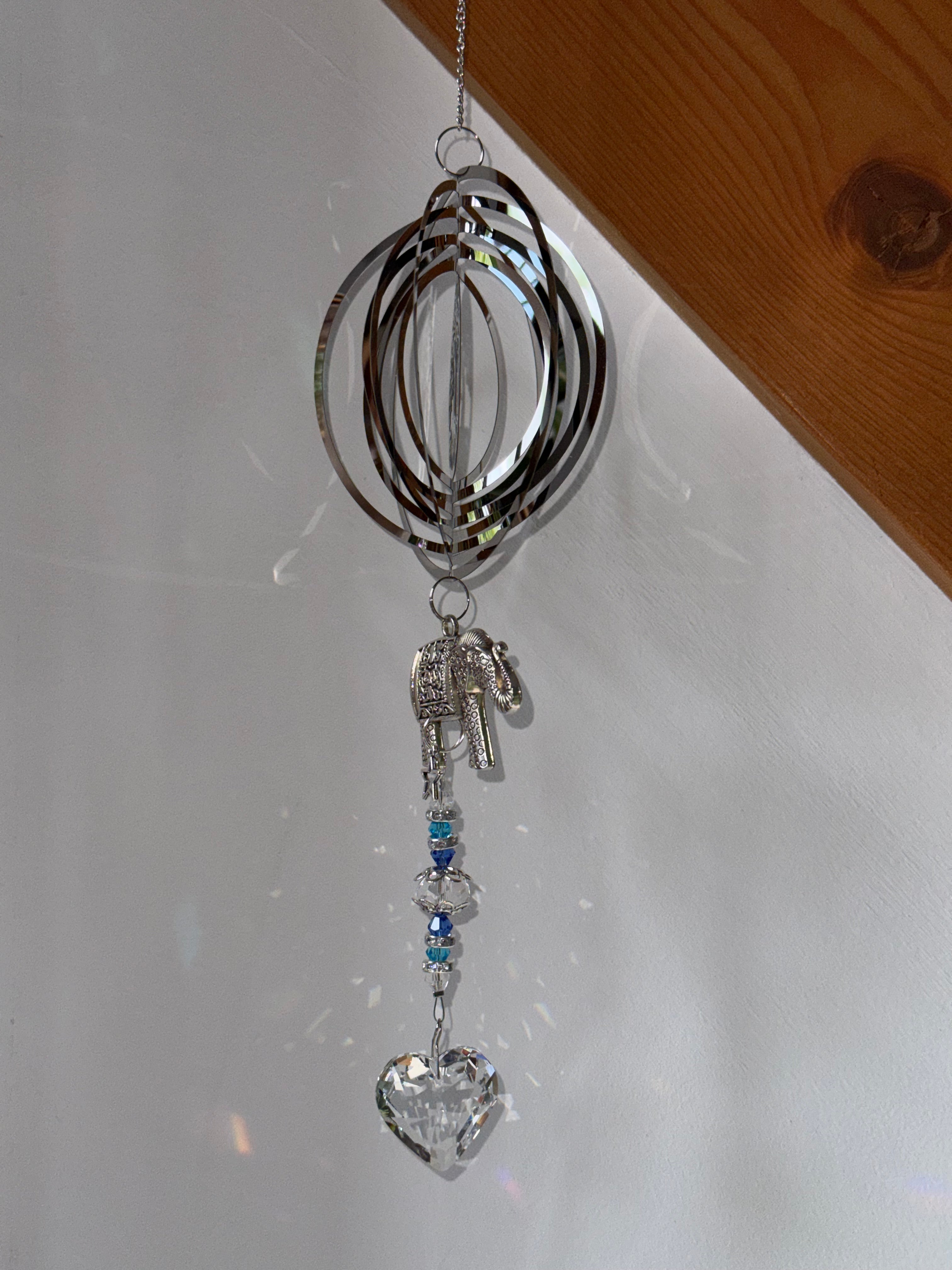 Attrape-soleil arbre de vie et éléphant en cristal – Suncatcher fait main sagesse et harmonie