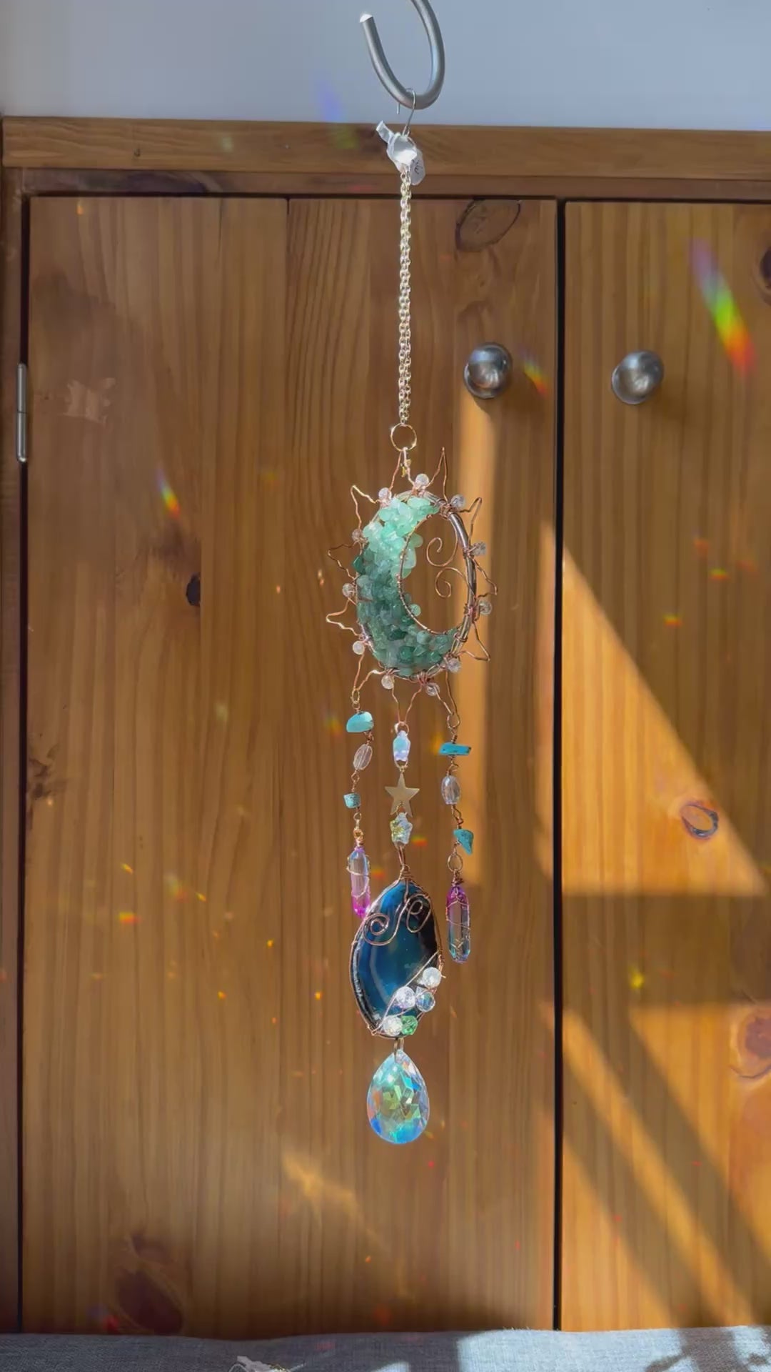 Attrape-soleil soleil flamboyant en pierres d’aventurine et cristaux multicolores – Suncatcher fait main décoration bien-être