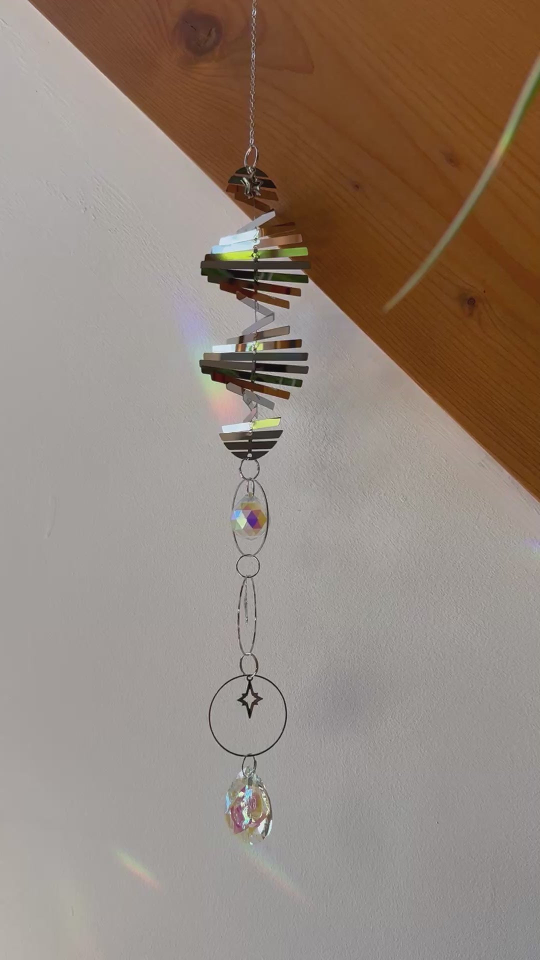 Attrape-soleil spirale argentée, soleil et étoile du Nord – Suncatcher fait main