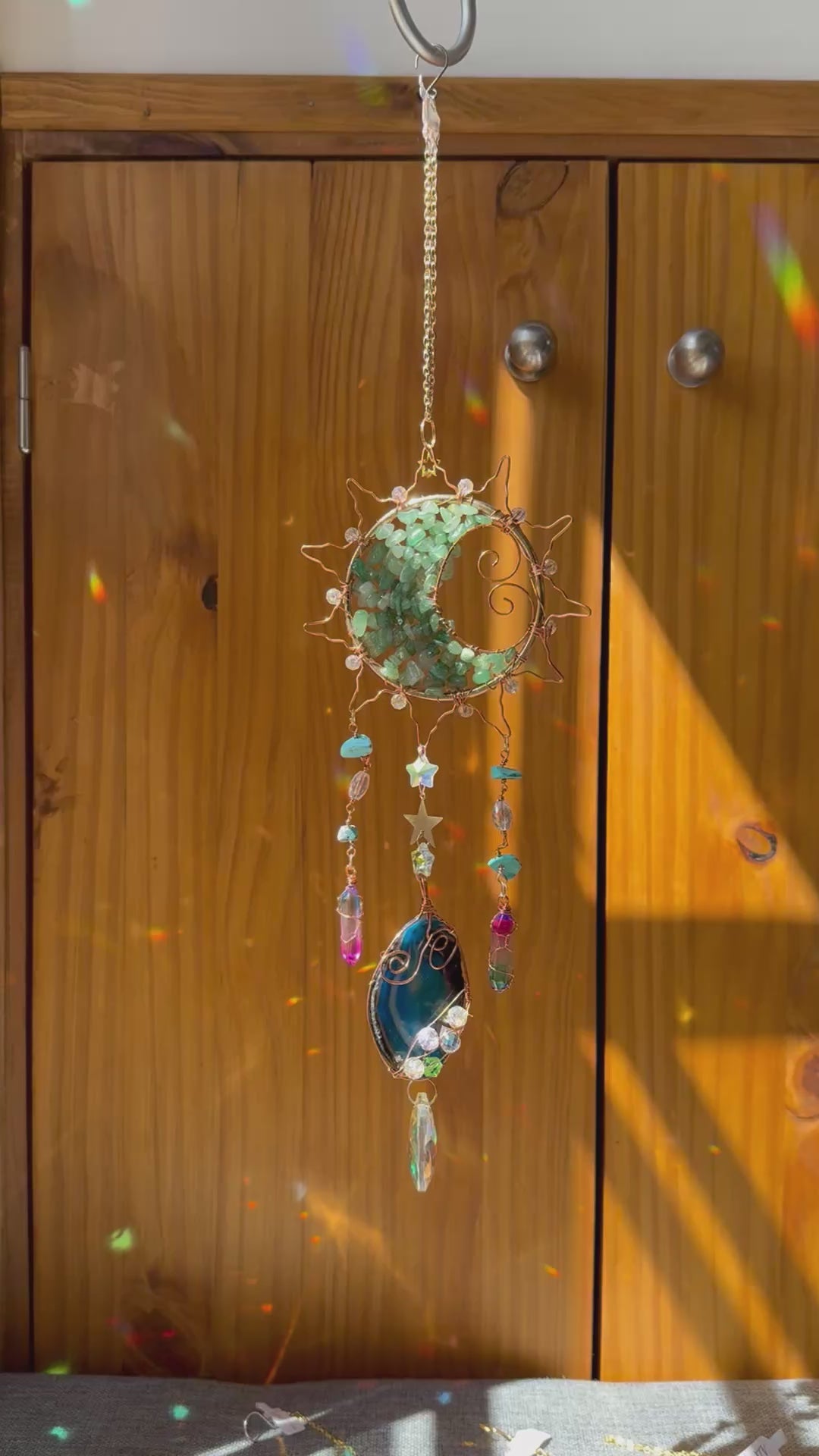 Attrape-soleil soleil flamboyant en pierres d’aventurine et cristaux multicolores – Suncatcher fait main décoration bien-être