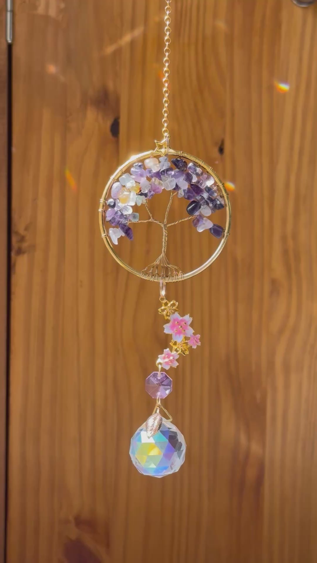 Attrape-soleil arbre de vie en améthyste, quartz rose et fleurs de cerisier – Suncatcher fait main décoration bien-être